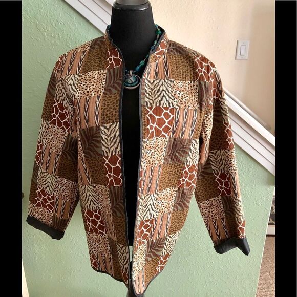 Beautiful jacket - Picture 1 of 3